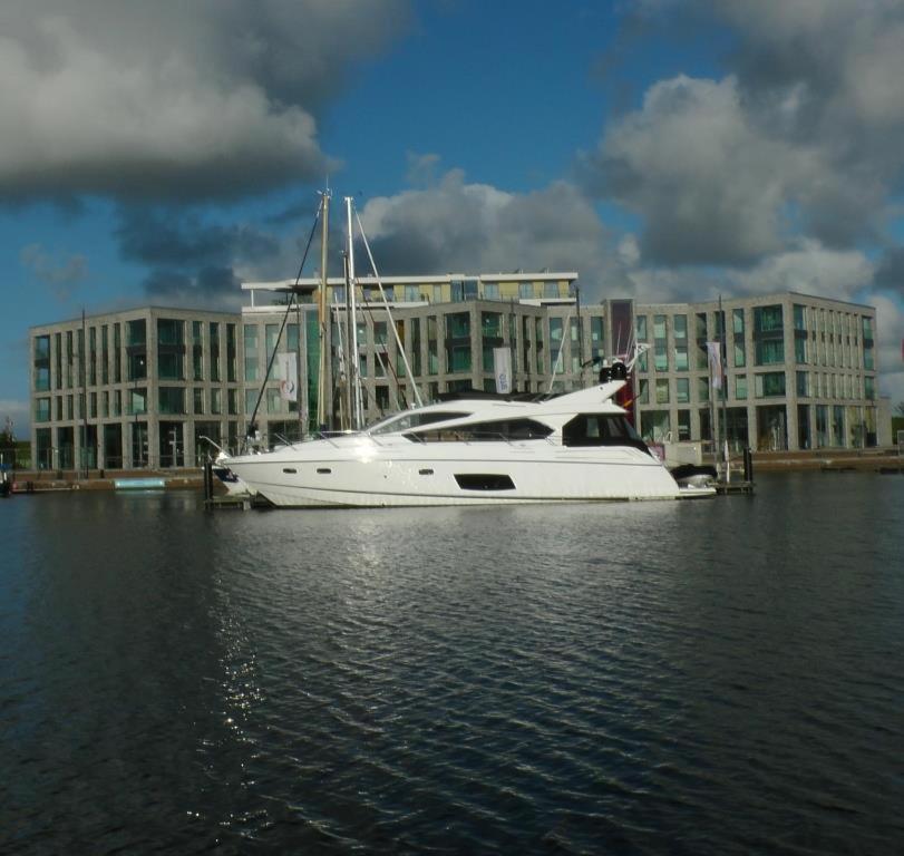 ברמרהבן Newport Weser, Newport Marina מראה חיצוני תמונה
